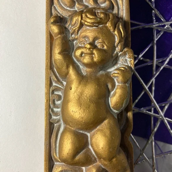 Vintage Gold Cherub Angel Picture Frame Easel Back Ornate Resin - Picture 5 of 6